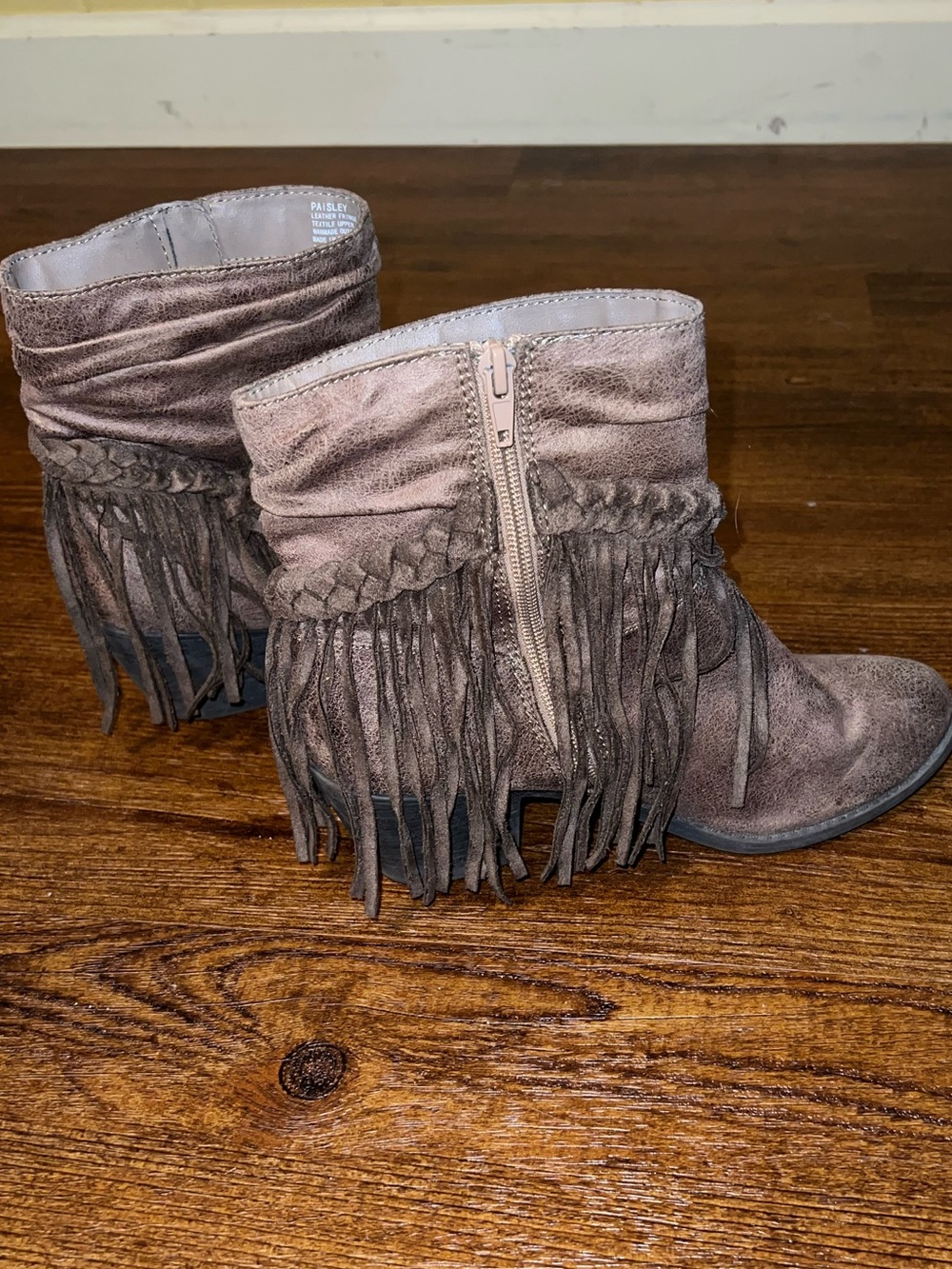Jellypop Fringe Tan Suede Western Boho Heeled Zip Up Ankle Boots Size 8 - Picture 4 of 9